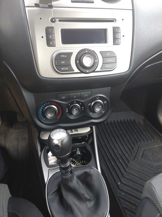 Vând alfa Romeo