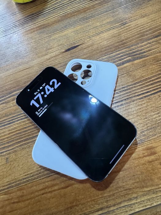 Iphone 15 pro 95% 256