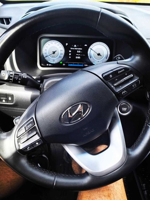 Продавам Hyundai Kona 64 KW 2022