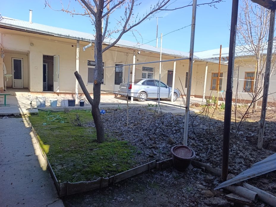 Srochna 4 xona 4 sotiq