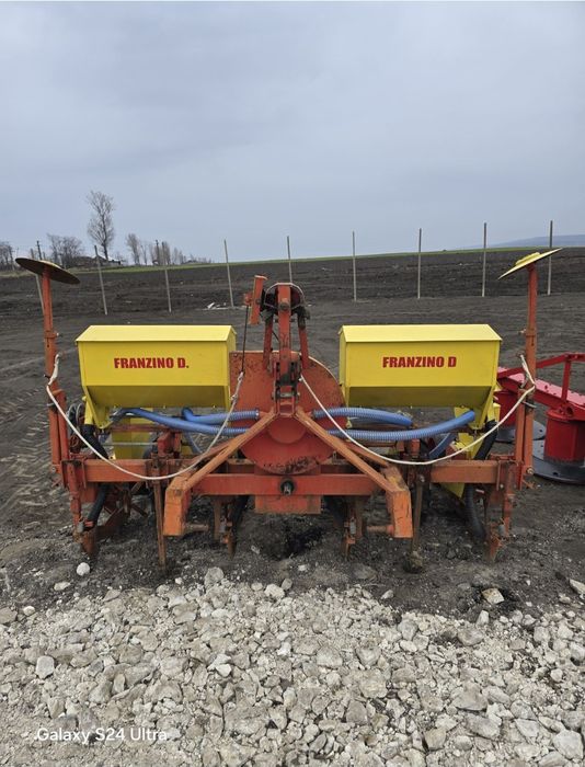 Vand semanatoare franzino