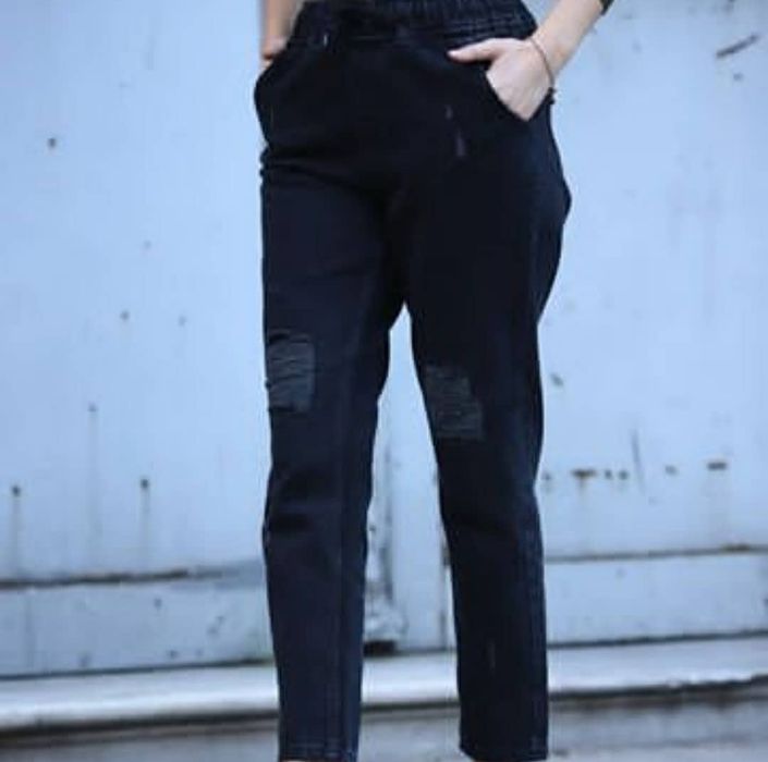 Джинсы модные рванные