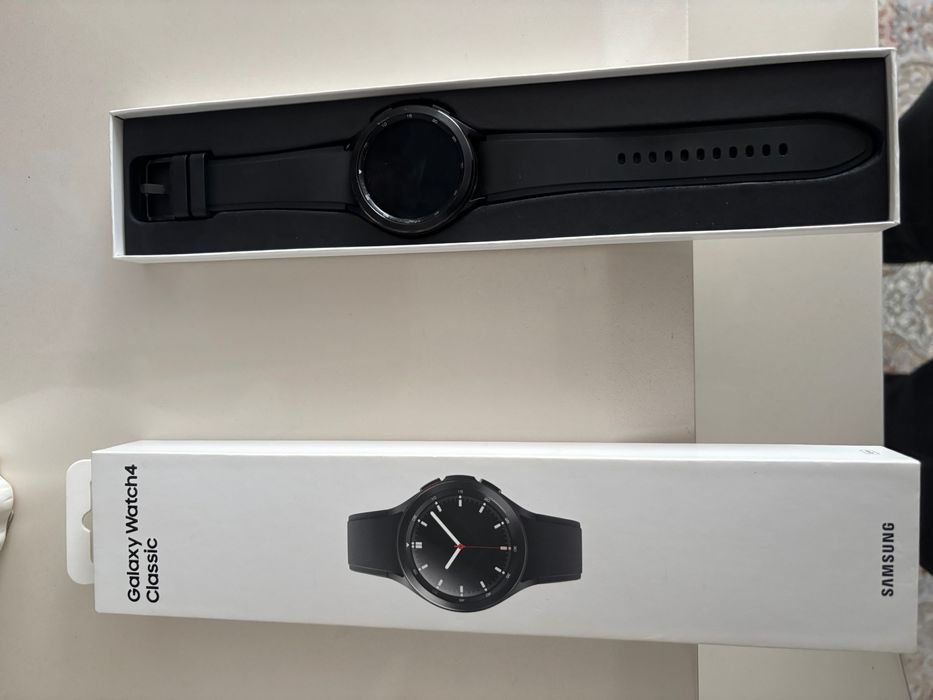 Смарт часы Samsung Gear Watch 4