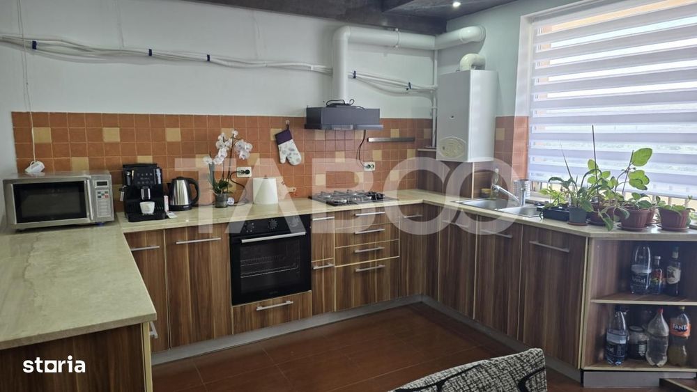 PRET REDUS - Apartament de vanzare 3 camere decomandate zona Rahovei
