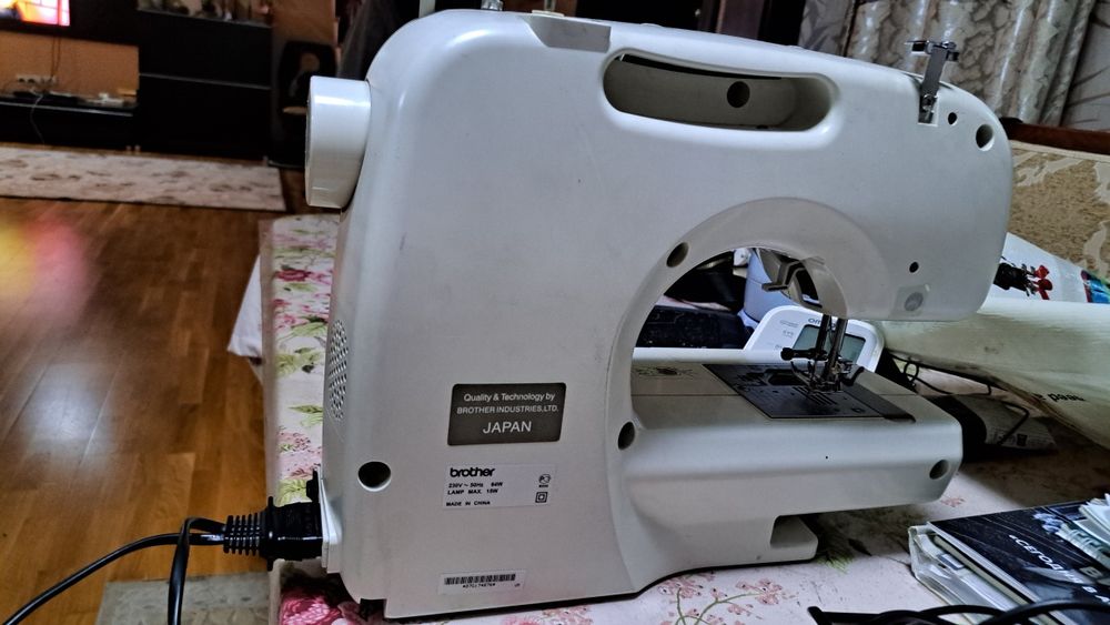 Швейная машинка Brother