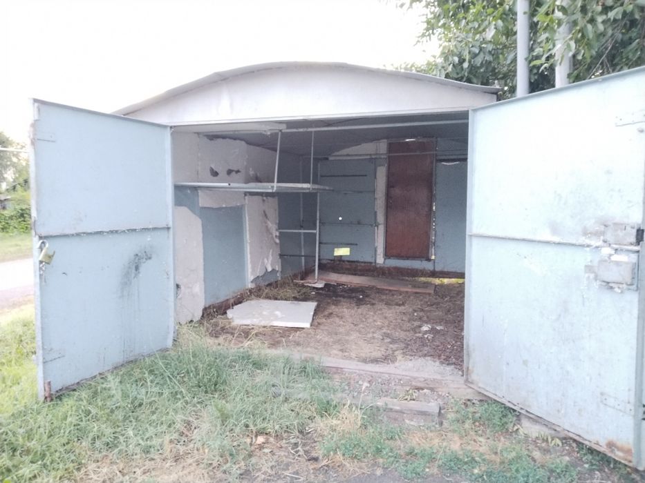 Продам металлический гараж