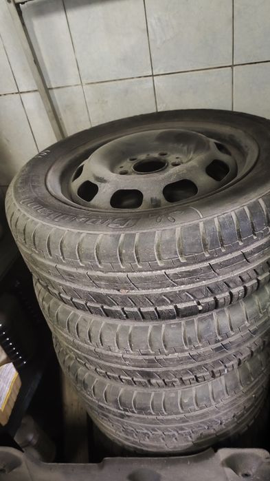 Шины с дисками 185 60 R15