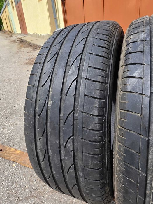 2 бр. летни гуми 235/50/18 Bridgestone AO DOT 2118 4,5 mm