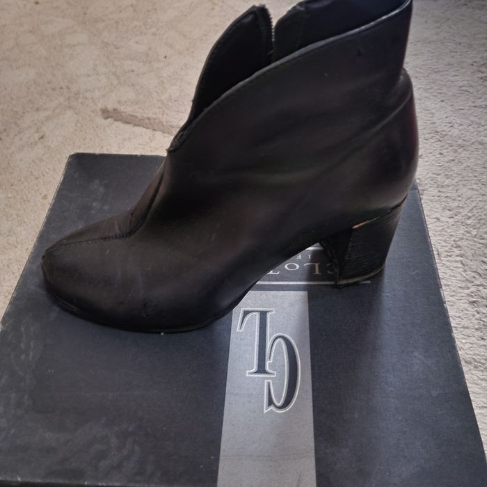 Обувь б/у все по 2000