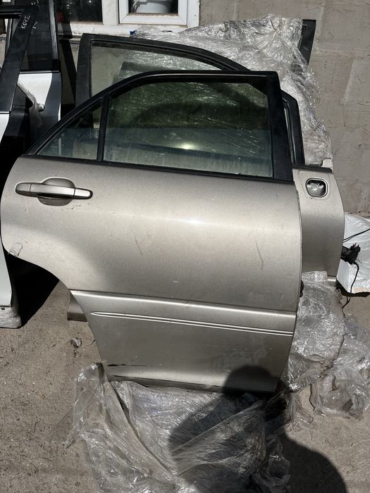 Лексус rx300 двери