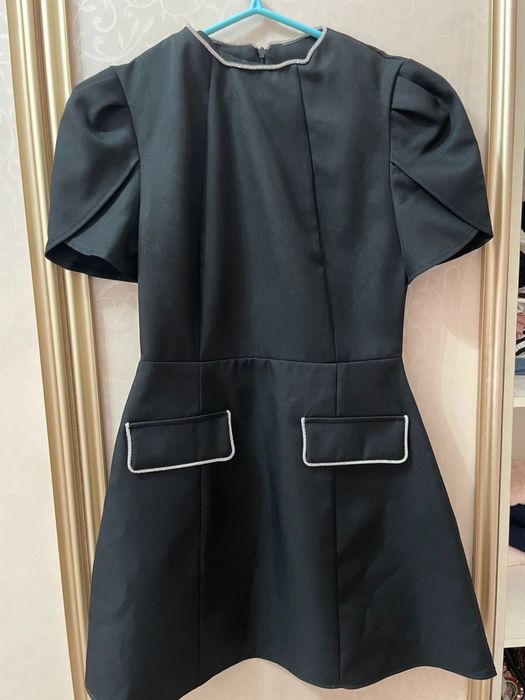 Платье черное с стразами