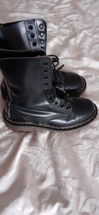 Ghete Dr. Martens