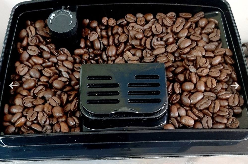Продам кофемашину Delonghi ECAM 22.360.B