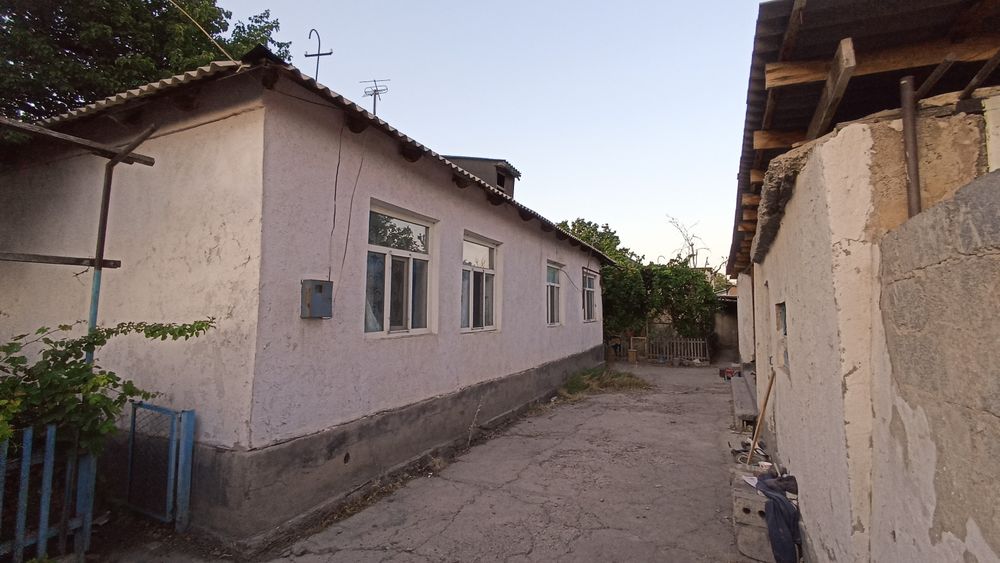 Тез арада жер үй сатылады