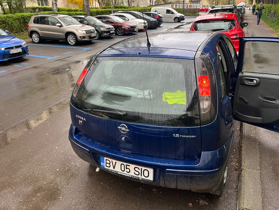 Opel corsa C 1.2 benzina