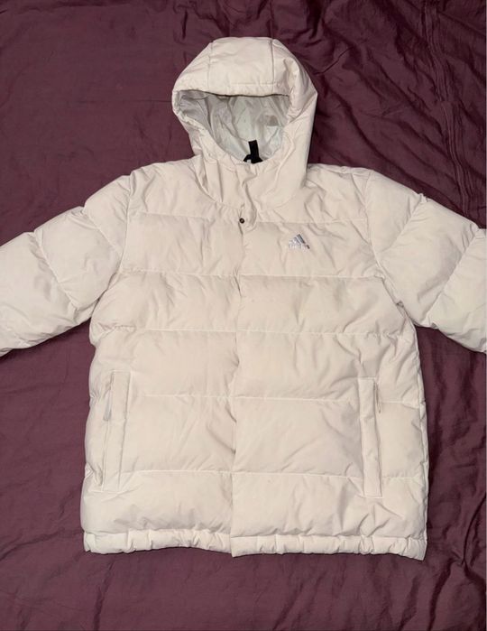 Куртки adidas и tommy jeans