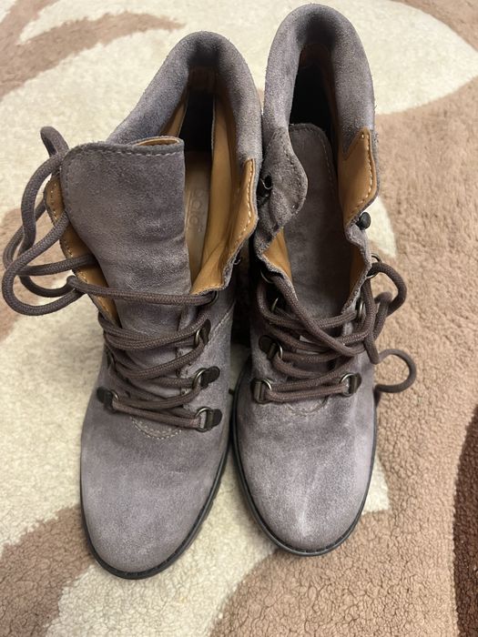 Срочно продам качественные ботинки