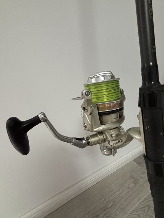 Vand lansete crap + mulinete + husa 3 lansete