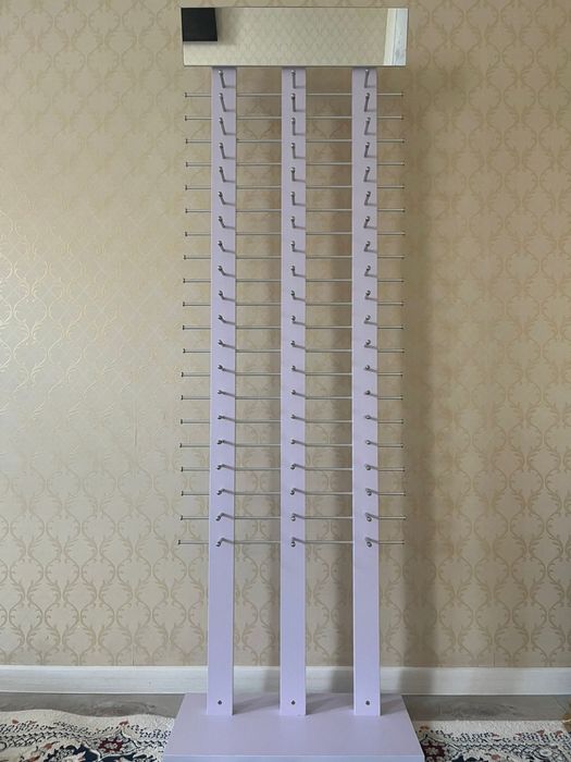 Стойка для очков. Полка для очков