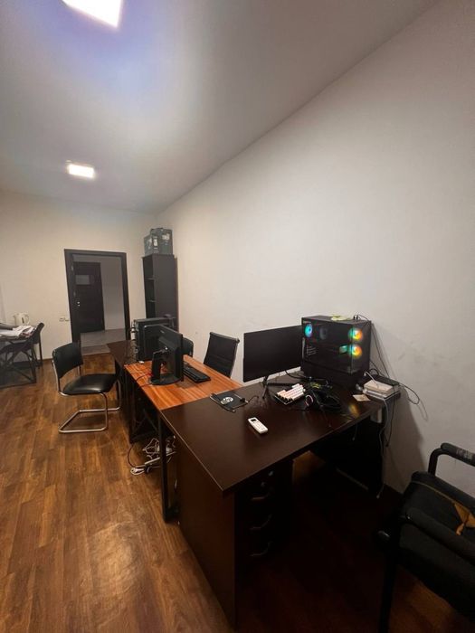 Аренда под офис 20м2 ориентир ЖК Алмазар Сити 300$