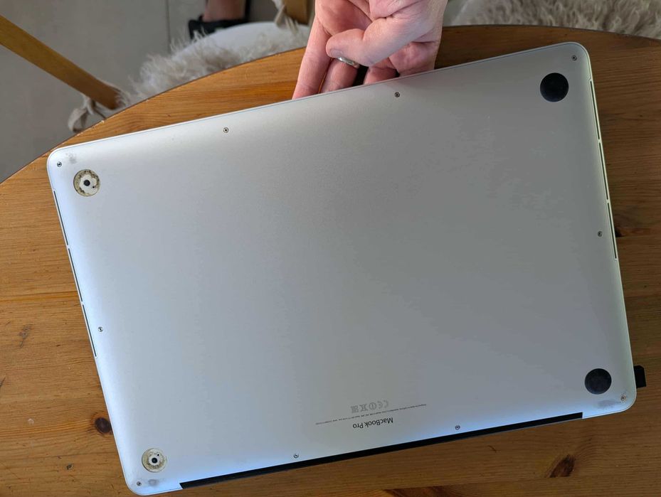 Macbook Pro 15” i7 16GB 500GB mid 2014 (baterie noua)