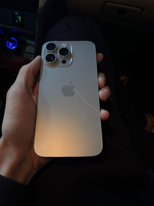 Продам iphone 15 pro max 256 идеал 90 акум