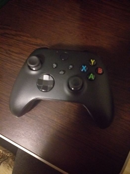 Xbox Series X + maneta +Jocuri format disk