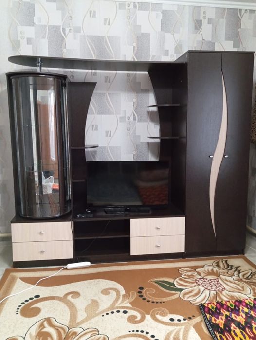 Подставка под телефизор ,шкаф