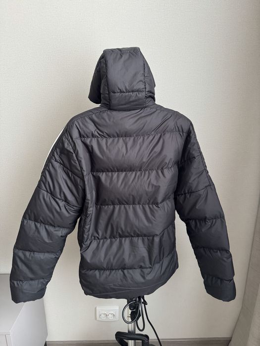 Мужской пуховик Adidas оригинал.