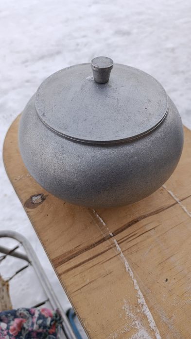 Чугунок новый 2,5-3 л.