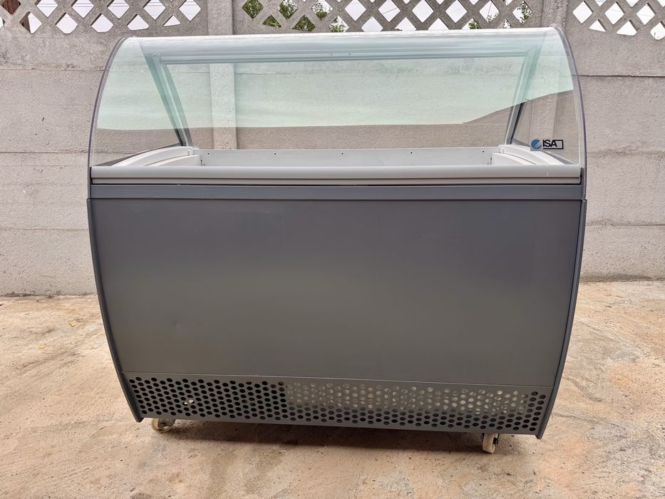 Vând vitrine înghețată la cupă/ice cream bar/stradal