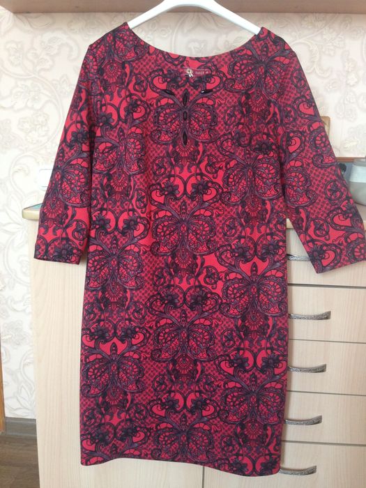 Продам платье новое