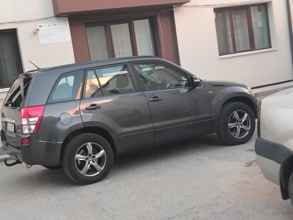 SUZUKI Grand Vitara 2011 — imagine 3