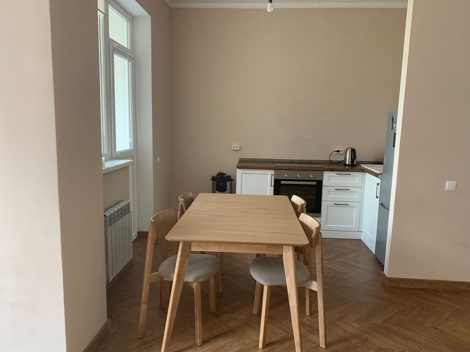 стол и стулья daiva