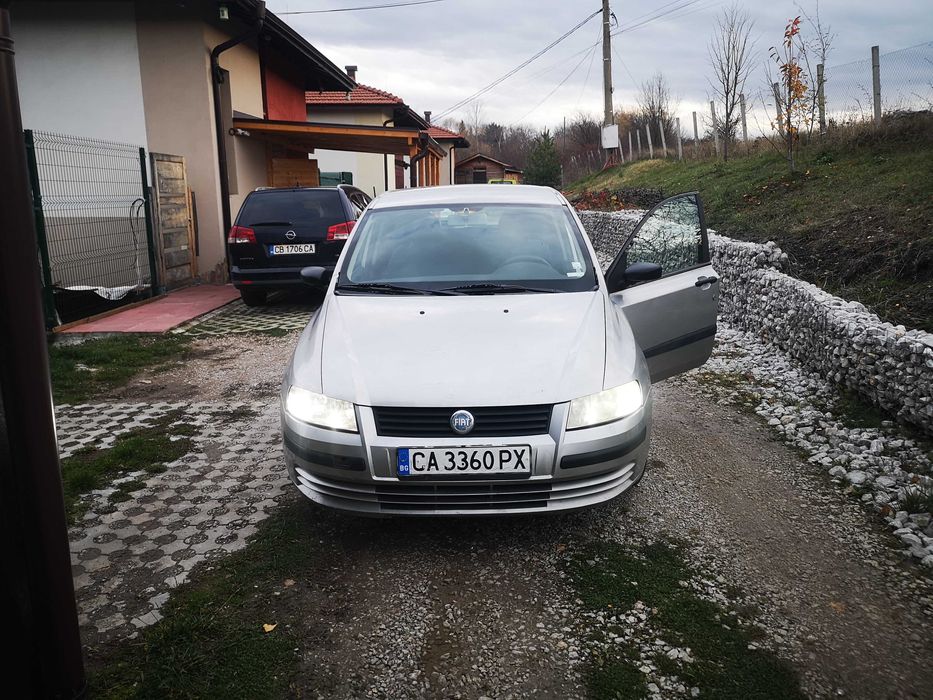 Продавам Фиат Стило 1.9 JTD дизел 2003 година