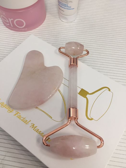 массажёр роллер гуаша