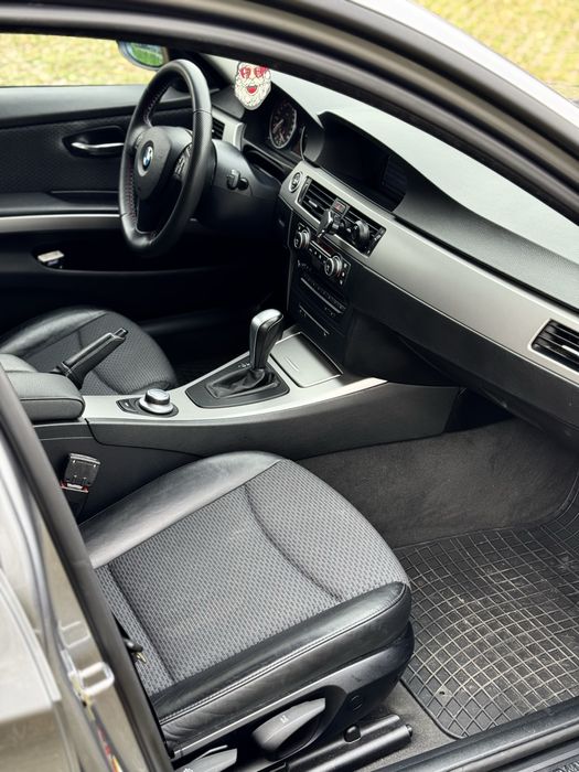 BMW Seria 3 E90 320D 177cai 2009 Euro 5 Automata