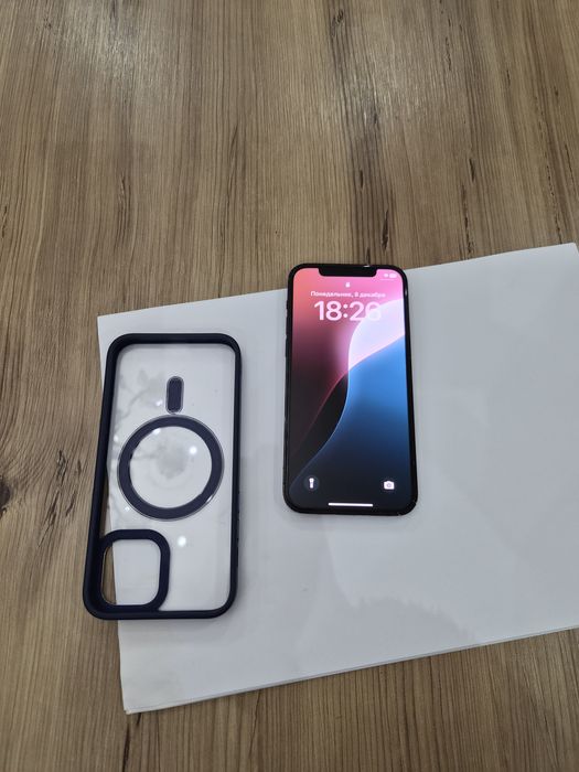 Продам IPhone 12 Pro синий