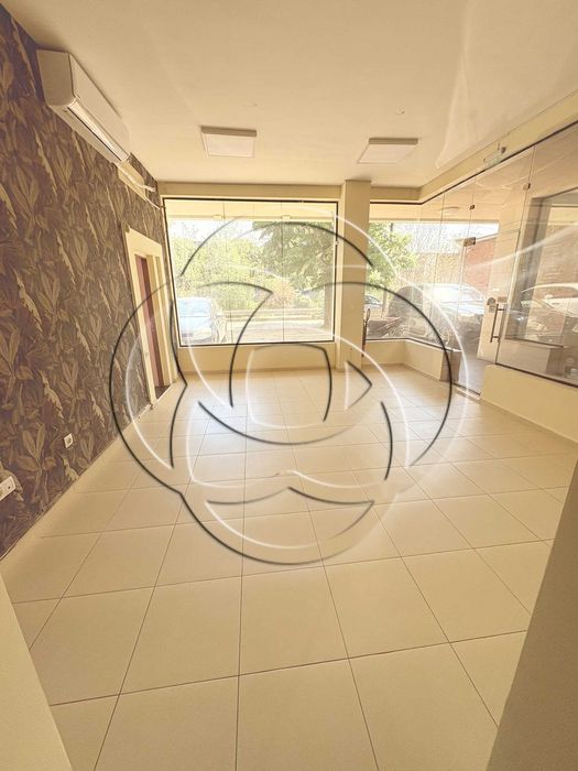 Дава се под наем Магазин в София, Зона Б-18 - 110 кв.м за 1000 € - Снимка #5
