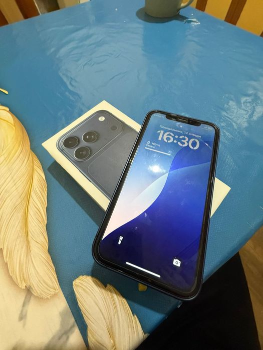 Продам оригинал Айфон 17 про 120000