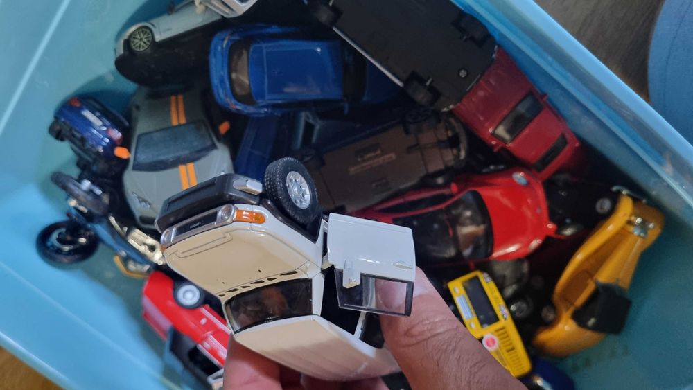 Lot masinute jucarii copii ramase de la cel mic stare foarte buna