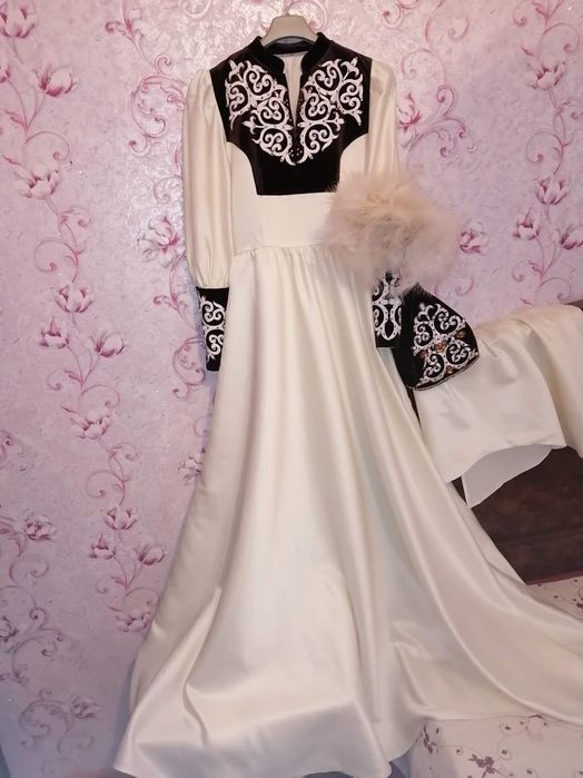 Қазақша көйлек сатылады