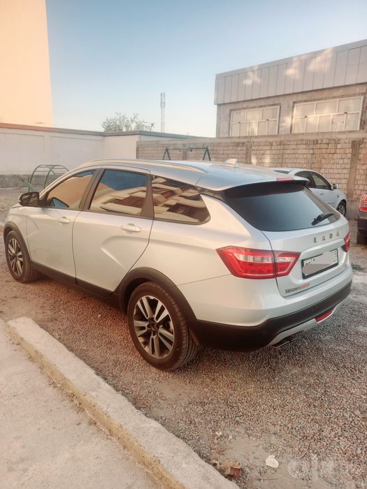 Lada vesta sw cross 1.8