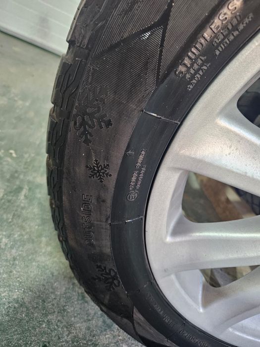 Покрышка машины