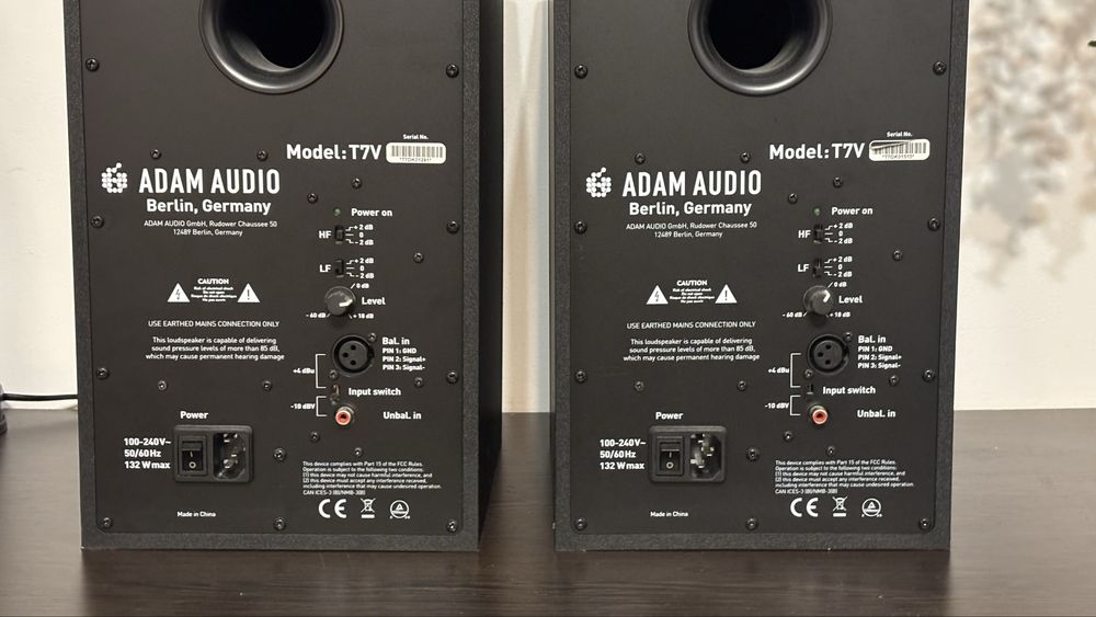 Pereche Monitoare Studio Adam Audio T7V