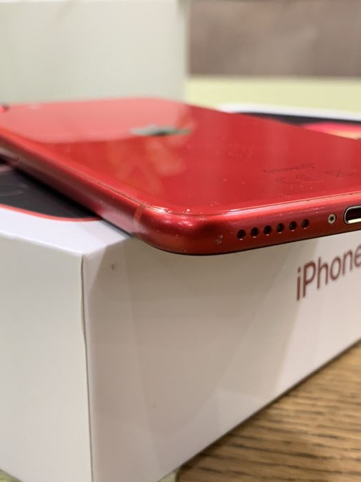 iPhone SE 2020 (2-ро поколение SE)