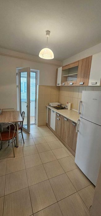 Apartament 3 camere, decomandat, 70 mp, zona Nicolae Balcescu