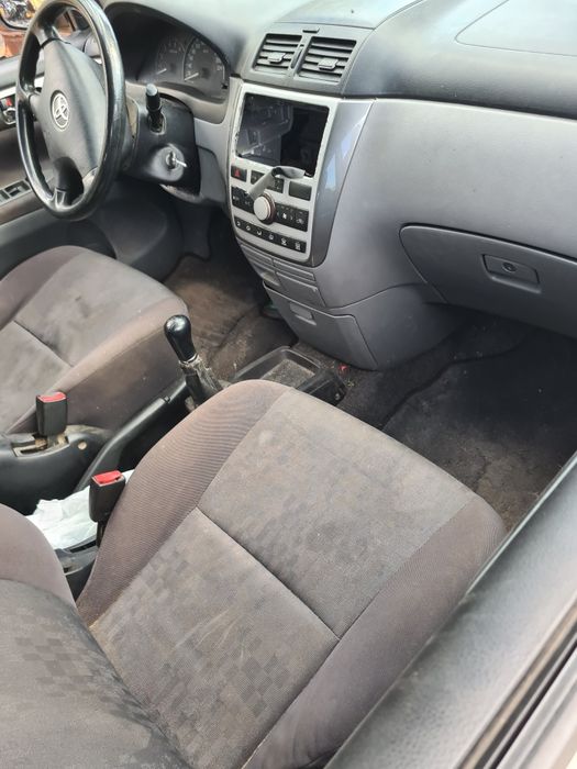 Тойота Авенсис Версо Toyota Avensis Verso 2.0 D4D на части