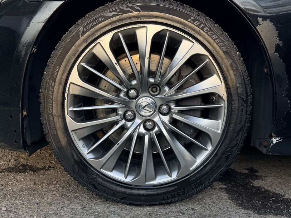 Диски Lexus с хорошем состоянии