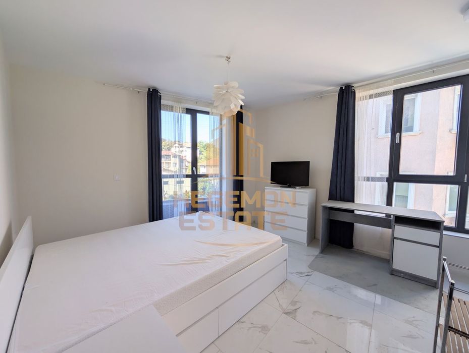 Продава се Двустаен апартамент в Варна, Левски - 70 кв.м за 2368 €/кв.м - Снимка #2